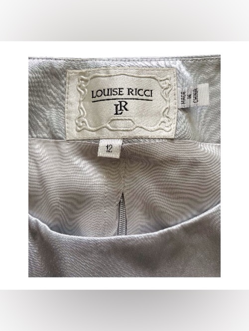 Louise Ricci Women's Silver Sleeveless  Top, size 12. - Picture 2 of 7